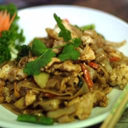 TH4b: Spicy Drunken Noodle with Beef