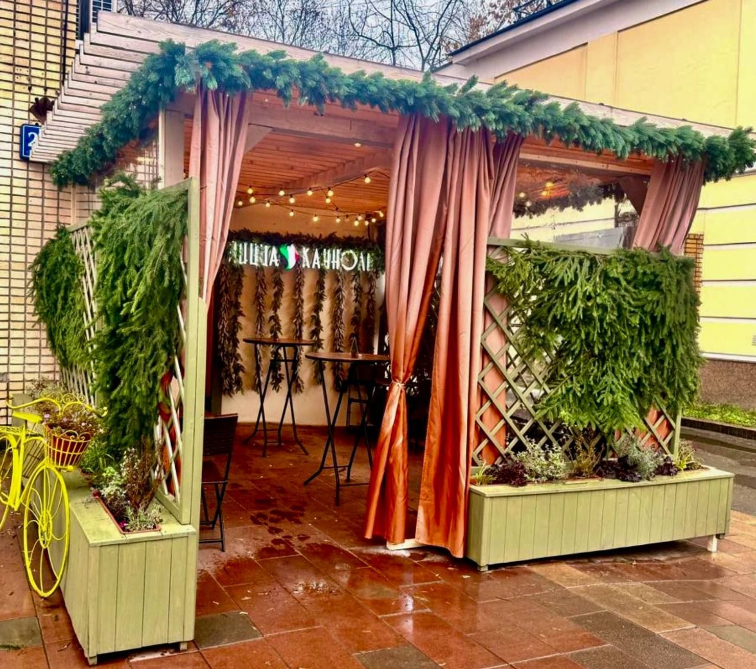 Пицца и канноли | Никитская М., 24стр7